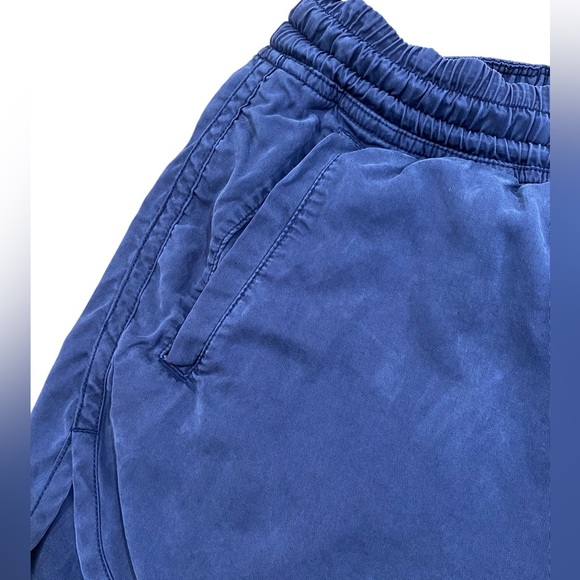 Lululemon Varsity Shorts - Picture 3 of 5